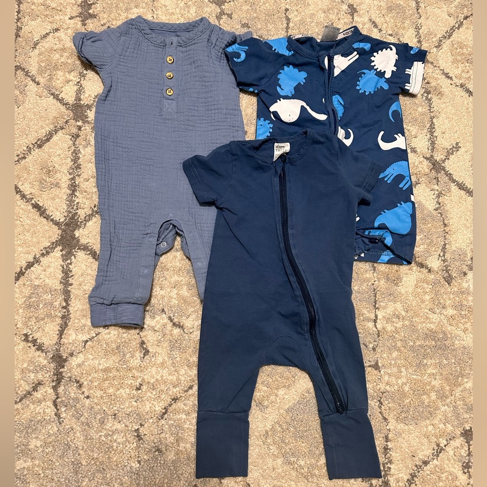 Baby boy onesies ✨💙